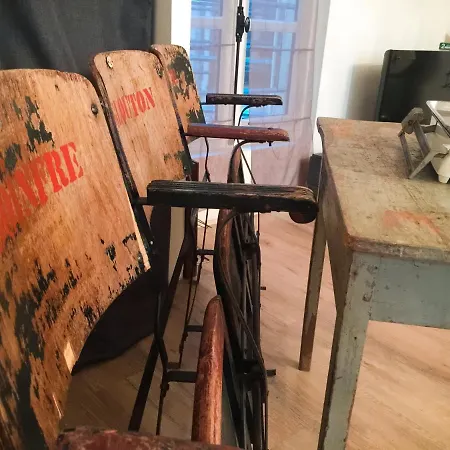 Surprenantes - La Biscuiterie *