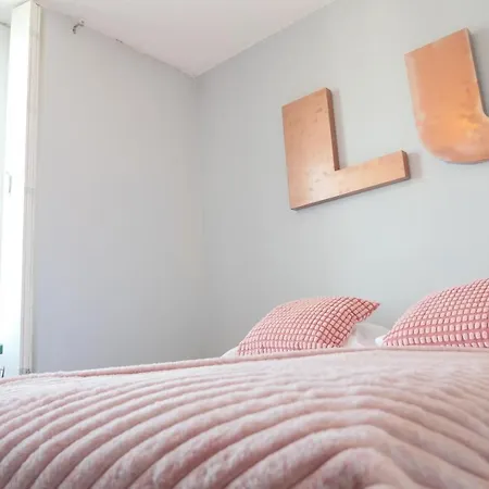 Surprenantes - La Biscuiterie *