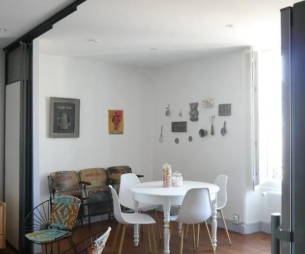 Surprenantes - La Biscuiterie Apartment *